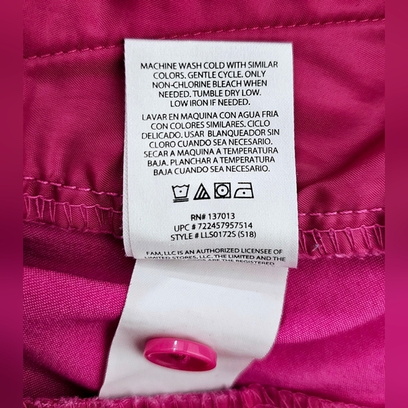 THE LIMITED SHORTS - Picture 10 of 11